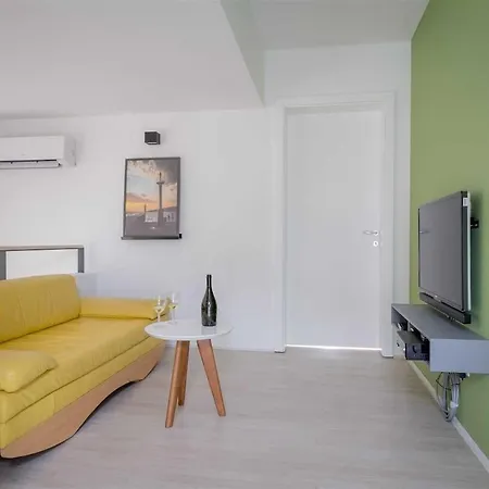 2in1 By Vacay Vila